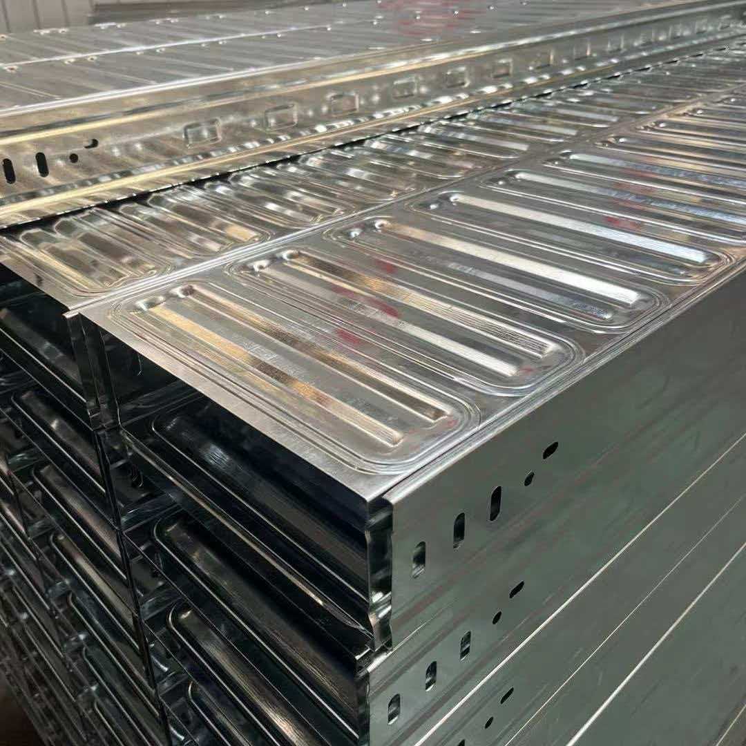 咸宁市电缆桥架锌铝镁电缆桥架 - 方案